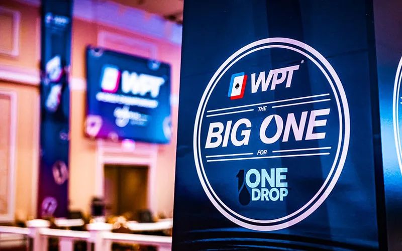 【APT扑克】简讯 | Phil Ivey在100万美元的“一滴水”豪客赛第一天就惨遭淘汰